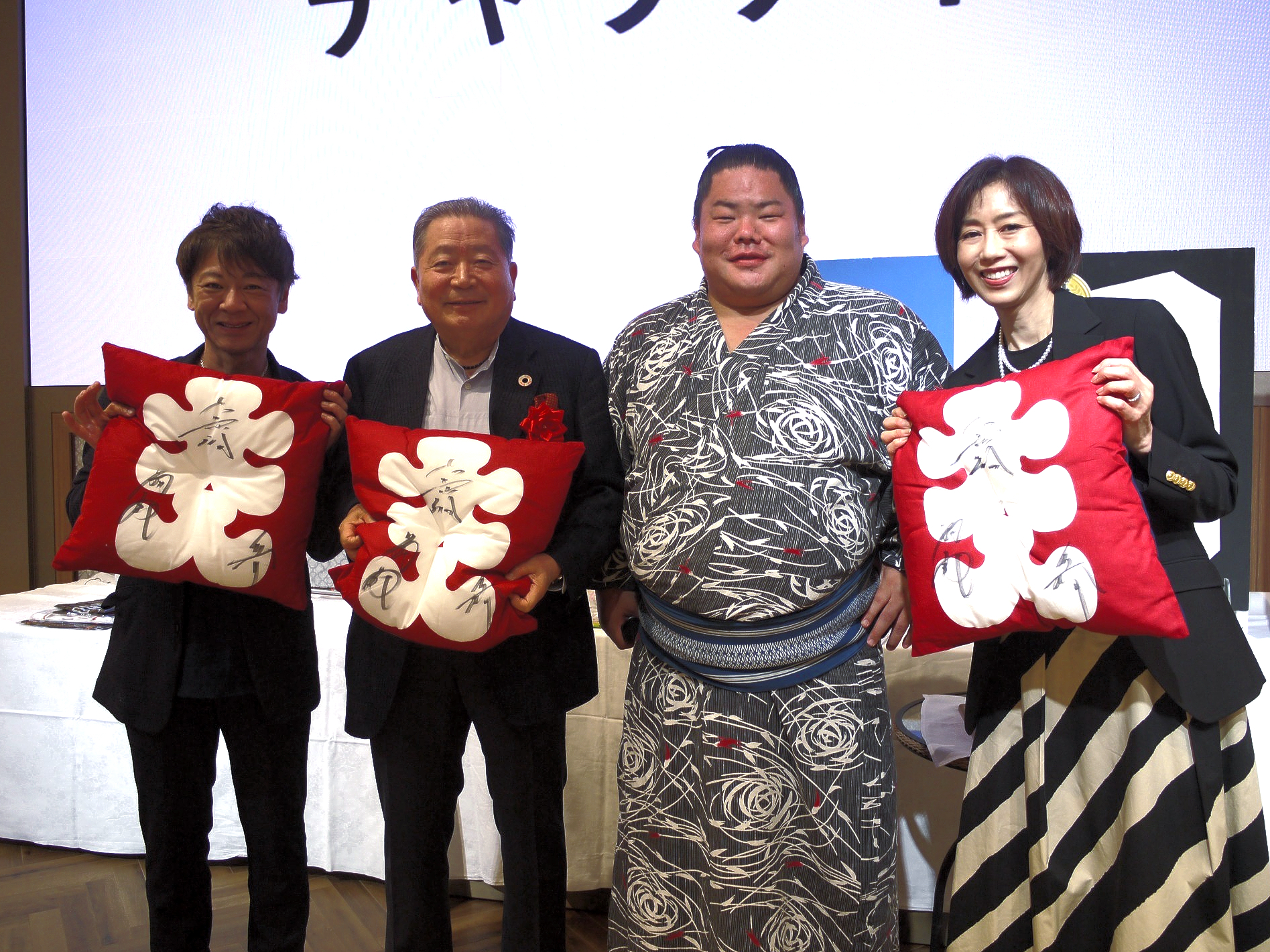 写真：成績発表　表彰式
